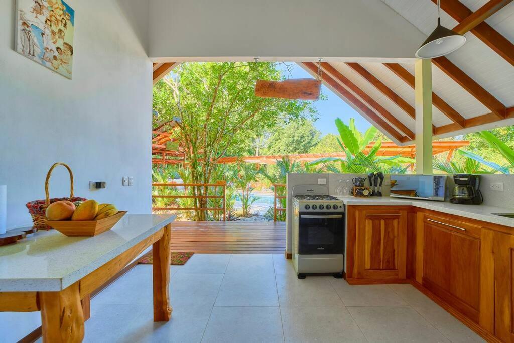 Casa Kristel - Exquisite Villa Getaway Puerto Viejo de Talamanca Εξωτερικό φωτογραφία